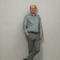 Portrait Prof. Dr. Harald Gündel